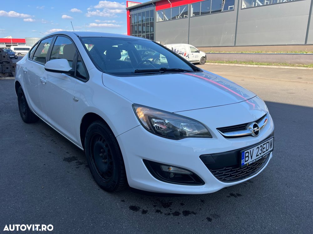 Opel Astra 1.4 Turbo ECOTEC Enjoy - 2