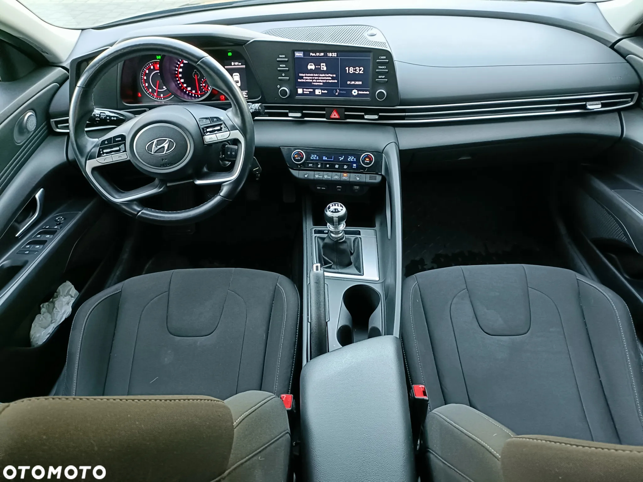 Hyundai Elantra 1.6 Smart - 13