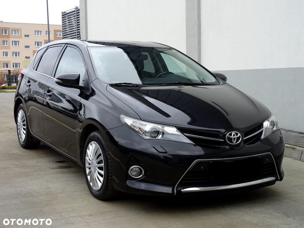 Toyota Auris 1.6 Executive - 3