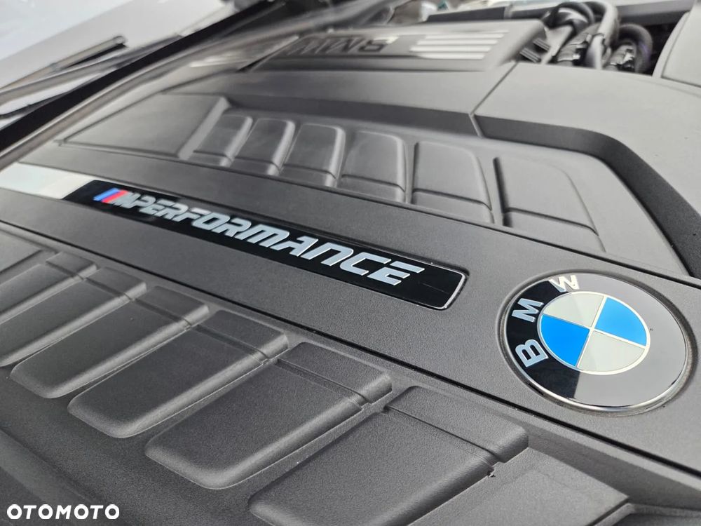 BMW Seria 7 M760Li xDrive - 29