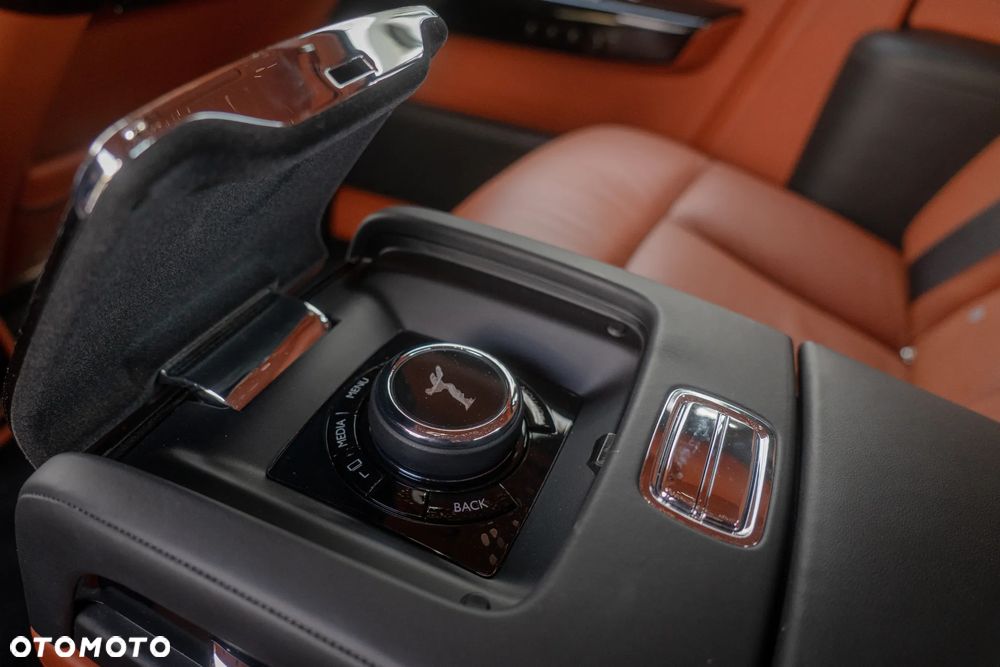 Rolls-Royce Phantom Standard - 26