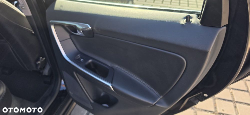 Volvo XC 60 D3 Drive-E Kinetic - 7