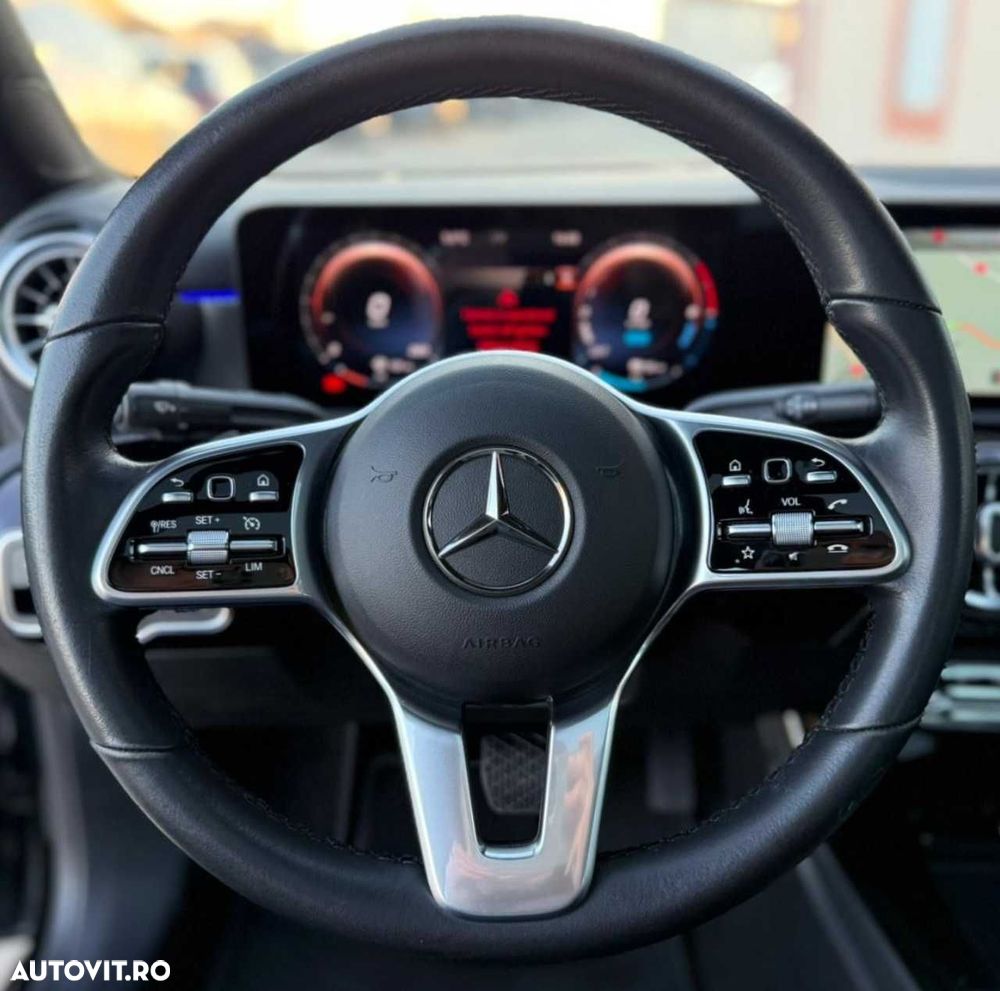 Mercedes-Benz CLA - 25