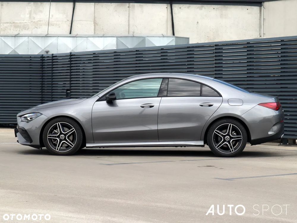 Mercedes-Benz CLA 200 AMG Line 7G-DCT - 2