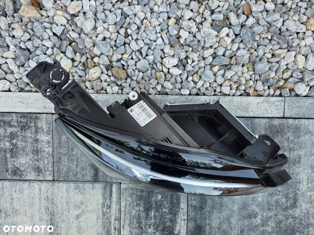 PEUGEOT 308 T9 Kompletna Lampa prawa przód Full Led Technology 966778323 - 6