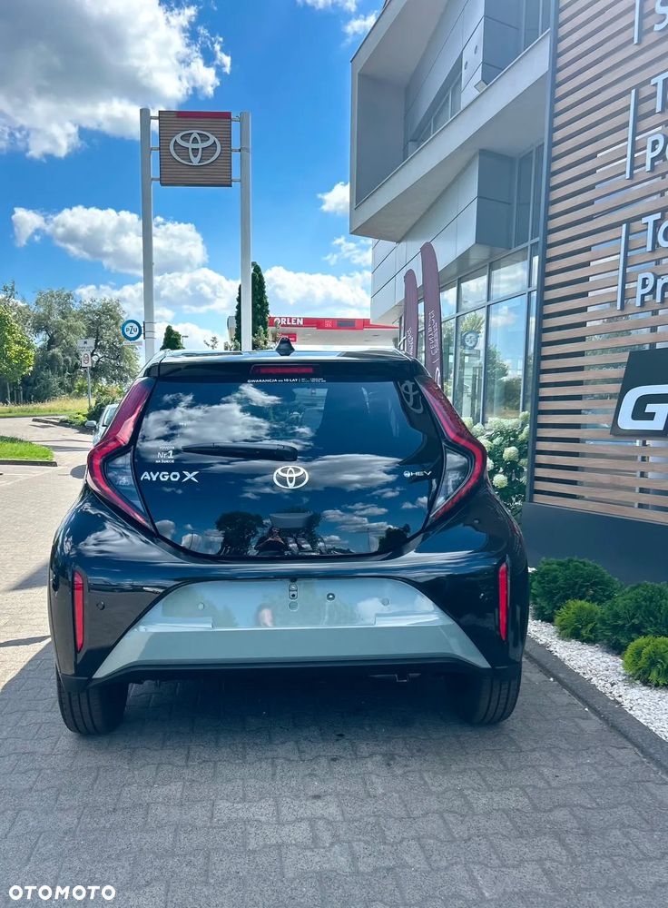 Toyota Aygo X Hybrid 1.5 Style e-CVT - 4