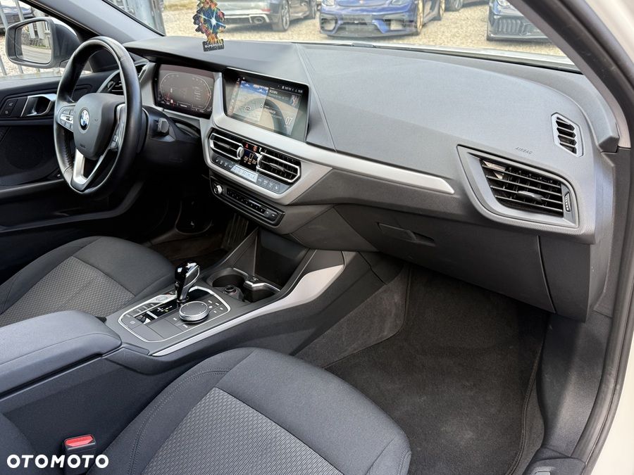 BMW Seria 1 120d xDrive Sport - 31