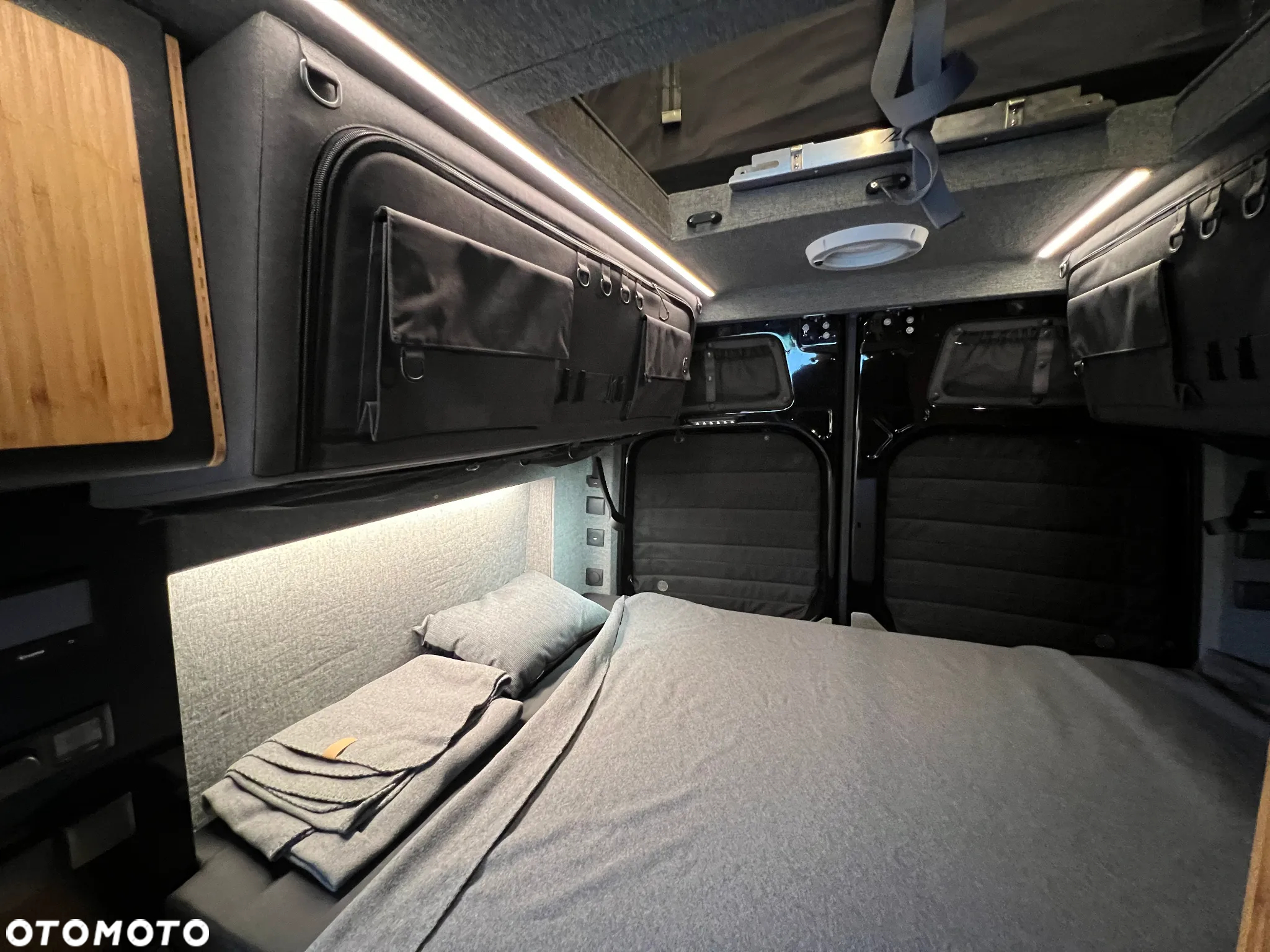 Mercedes-Benz SPRINTER 4X4 W907 - 12