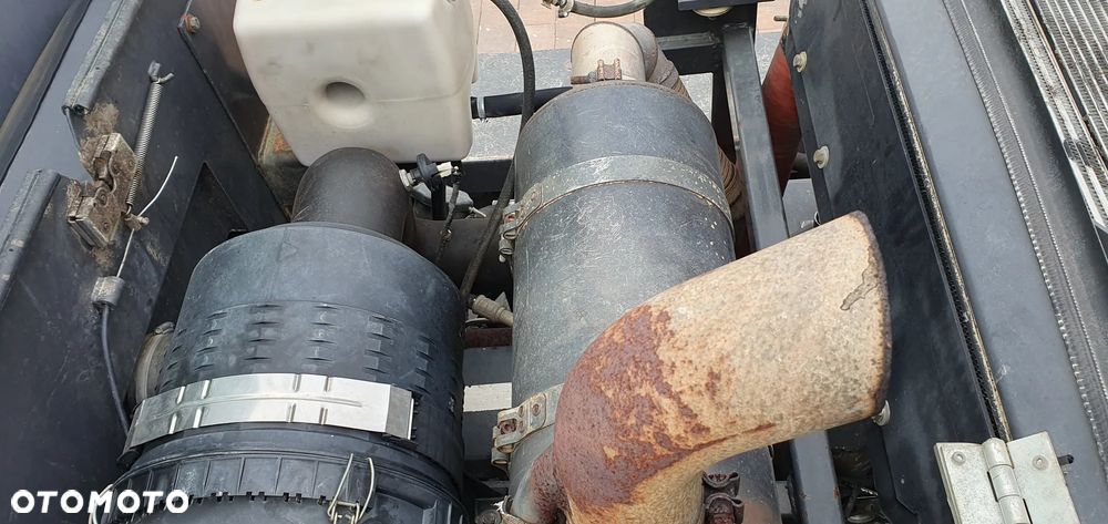 New Holland F106.7A - 16