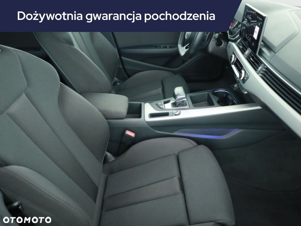 Audi A4 Limousine - 9