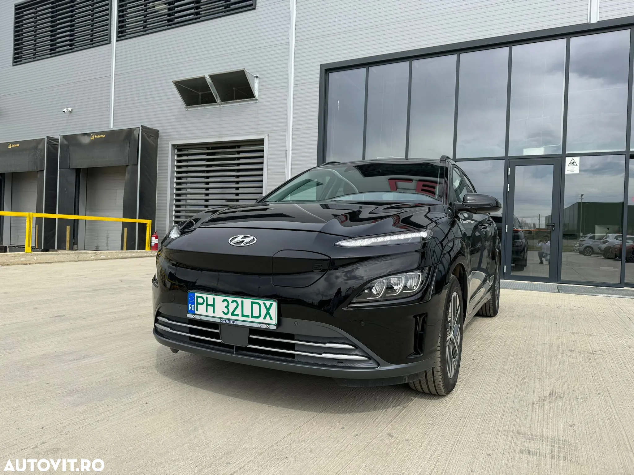Hyundai KONA - 2