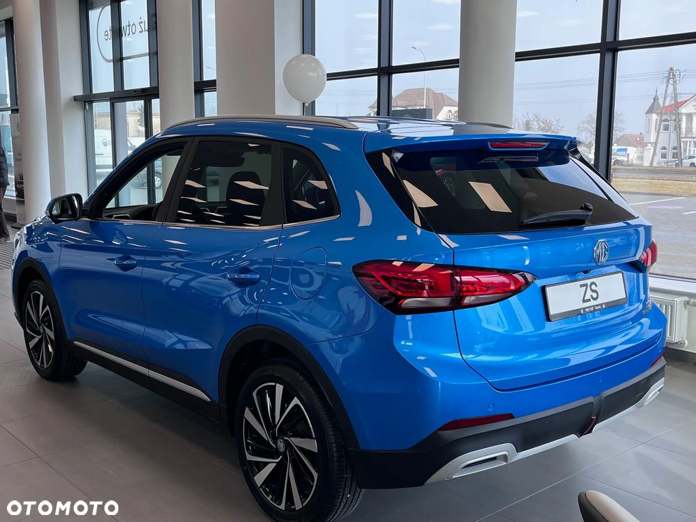 MG ZS 1.5 HEV+ Exclusive - 8