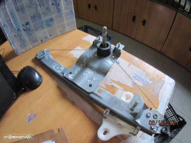 Elevador Manual 827013204R RENAULT CLIO 4 2014 5P TE - 3
