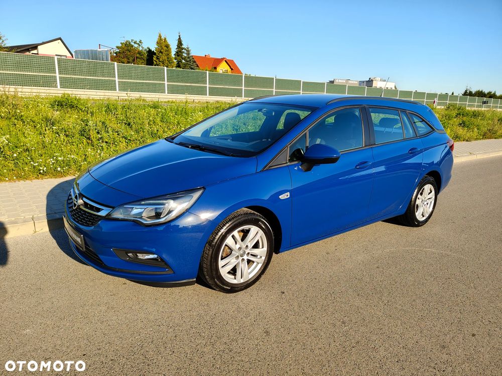 Opel Astra 1.0 T Essentia S&S - 1
