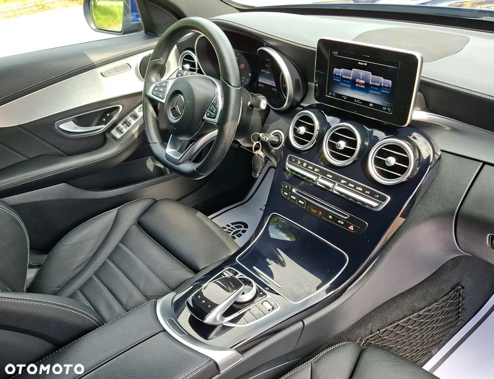 Mercedes-Benz Klasa C 200 9G-TRONIC AMG Line - 24