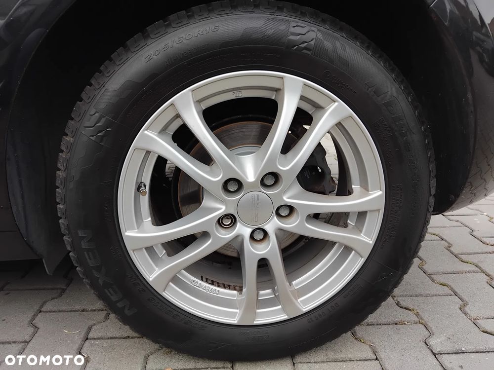 Opel Astra IV 1.6 Active - 10