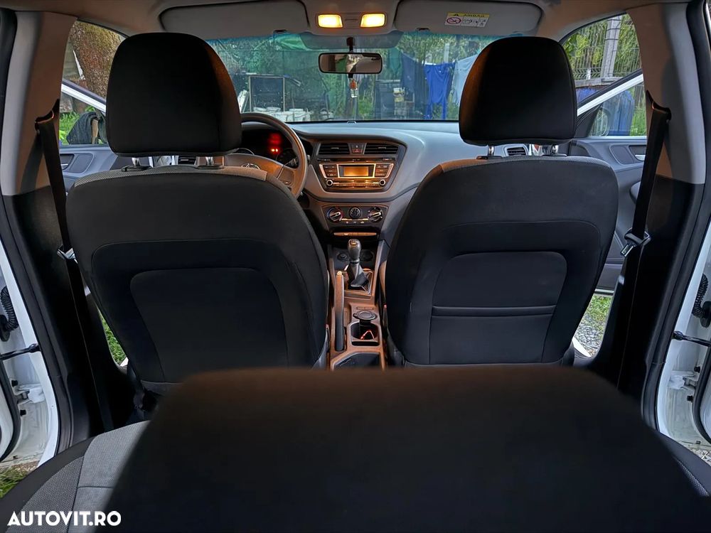 Hyundai i20 1.25 84CP M/T Comfort - 4