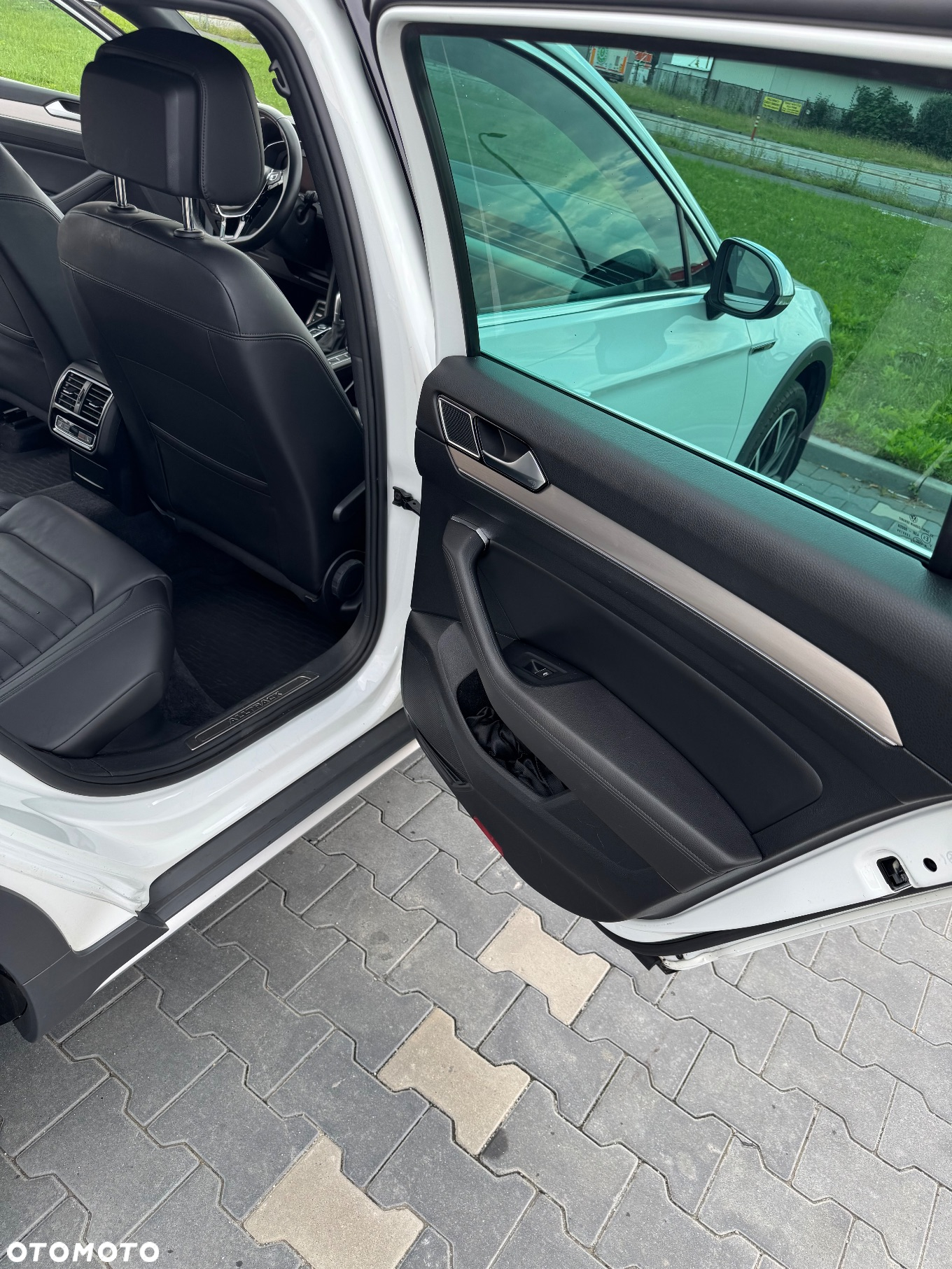 Volkswagen Passat Alltrack 2.0 TDI SCR 4Motion DSG - 18