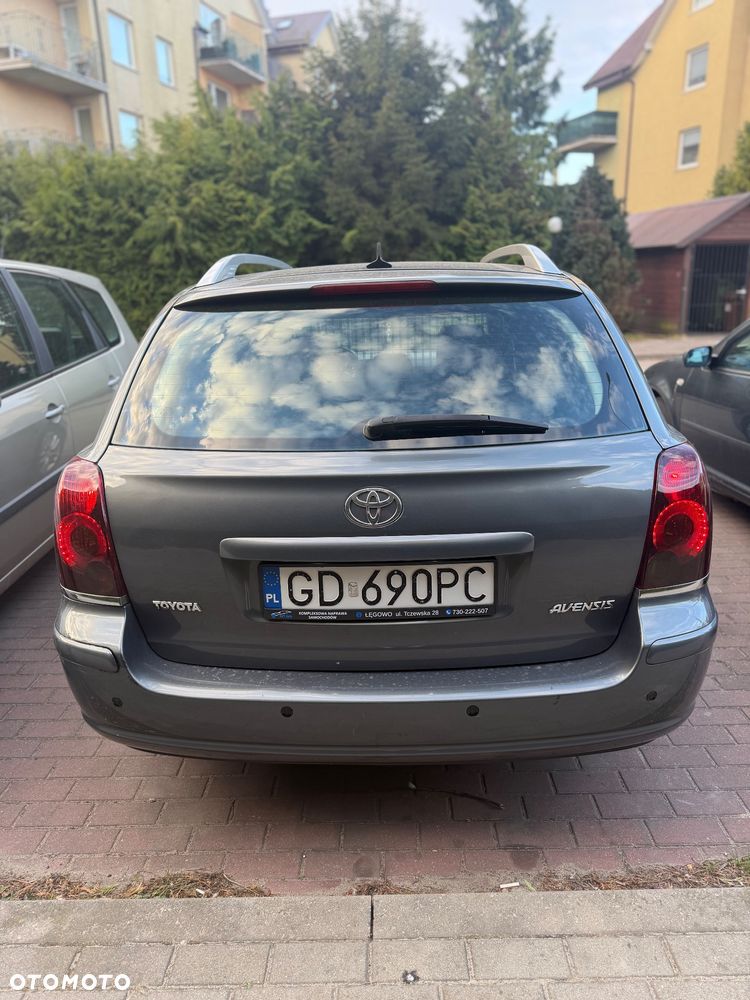 Toyota Avensis 1.6 VVT-i Terra - 20