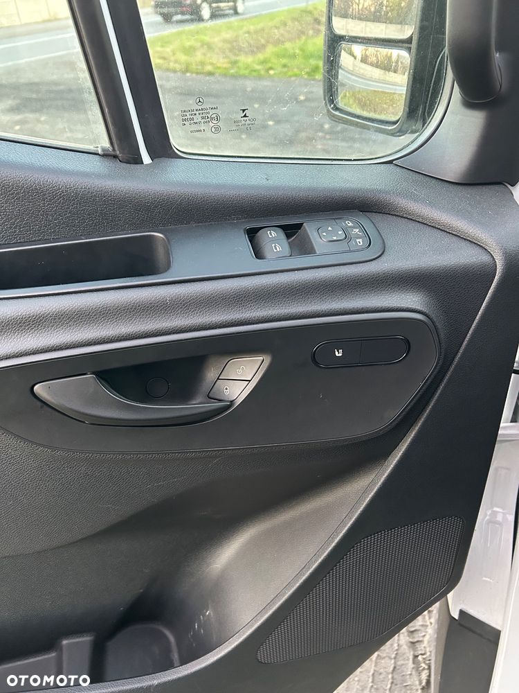 Mercedes-Benz 317 CDI - 13