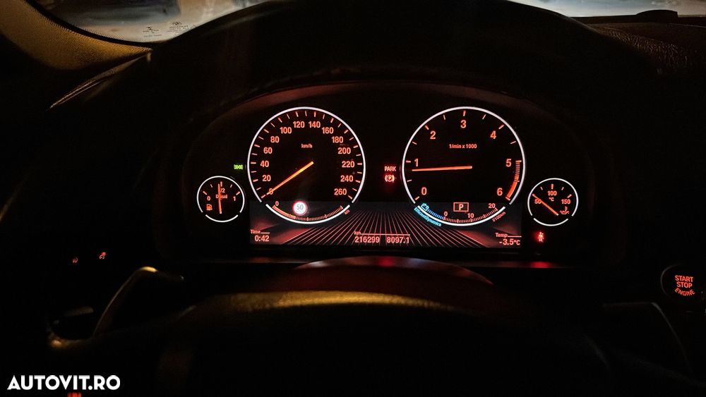 BMW Seria 5 525d Sport-Aut. - 33