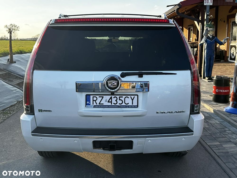Cadillac Escalade - 12