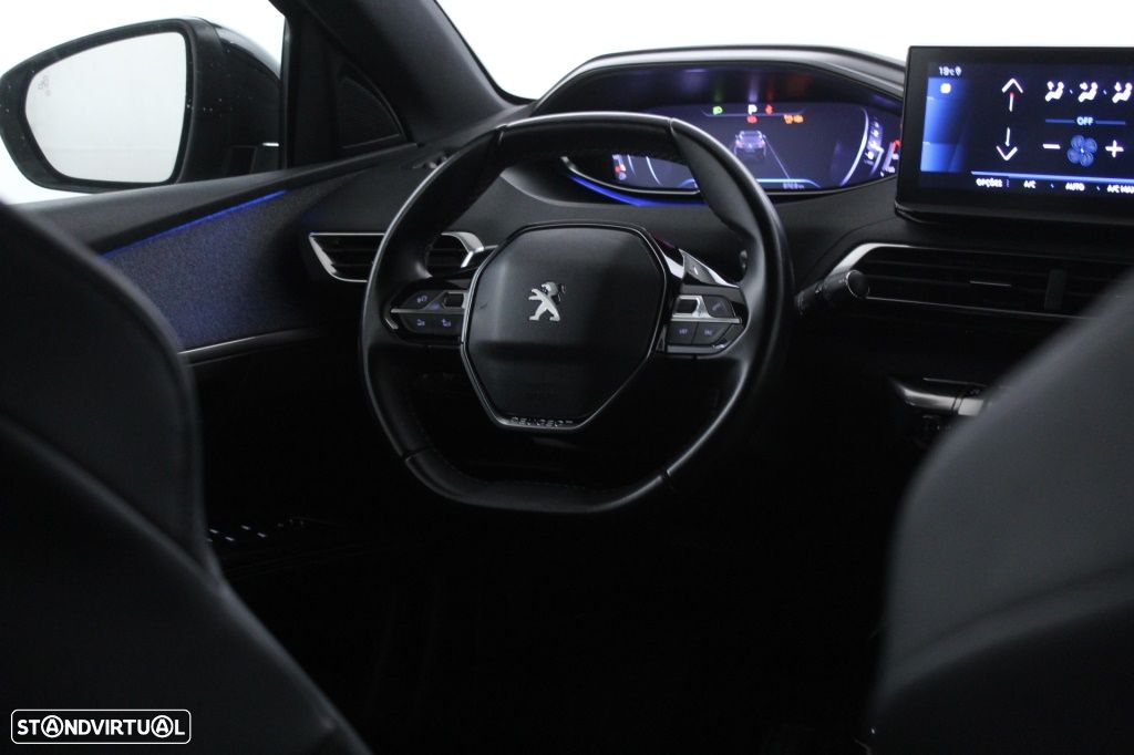 Peugeot 3008 1.5 BlueHDi Allure Pack EAT8 - 16