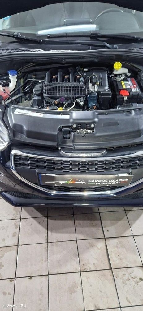 Peugeot 208 1.2 VTi SE Style - 13