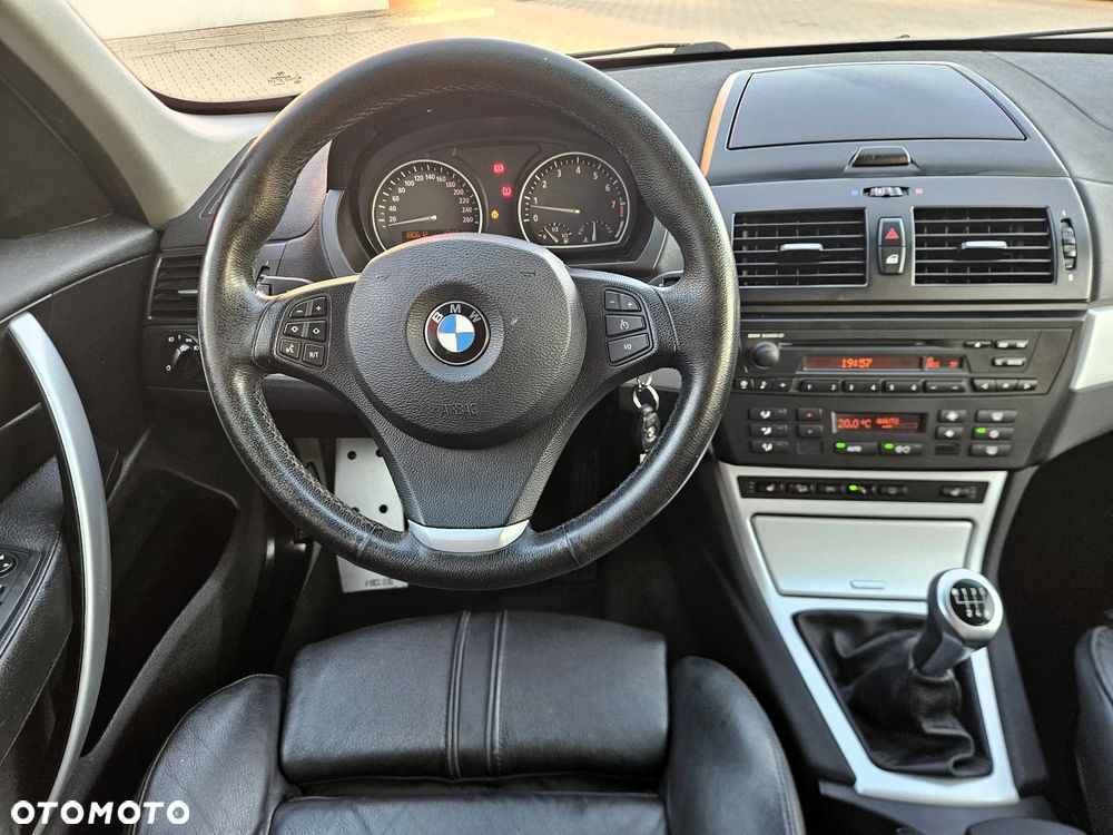 BMW X3 xDrive25i Edition Exclusive - 20