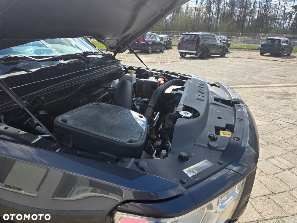 RAM 1500 Quad Cab Longbed Bighorn - 12