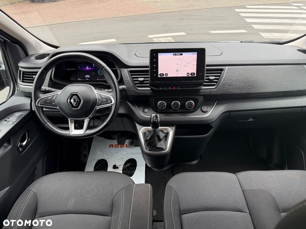 Renault Trafic Grand 2.0 dCi EDC - 10