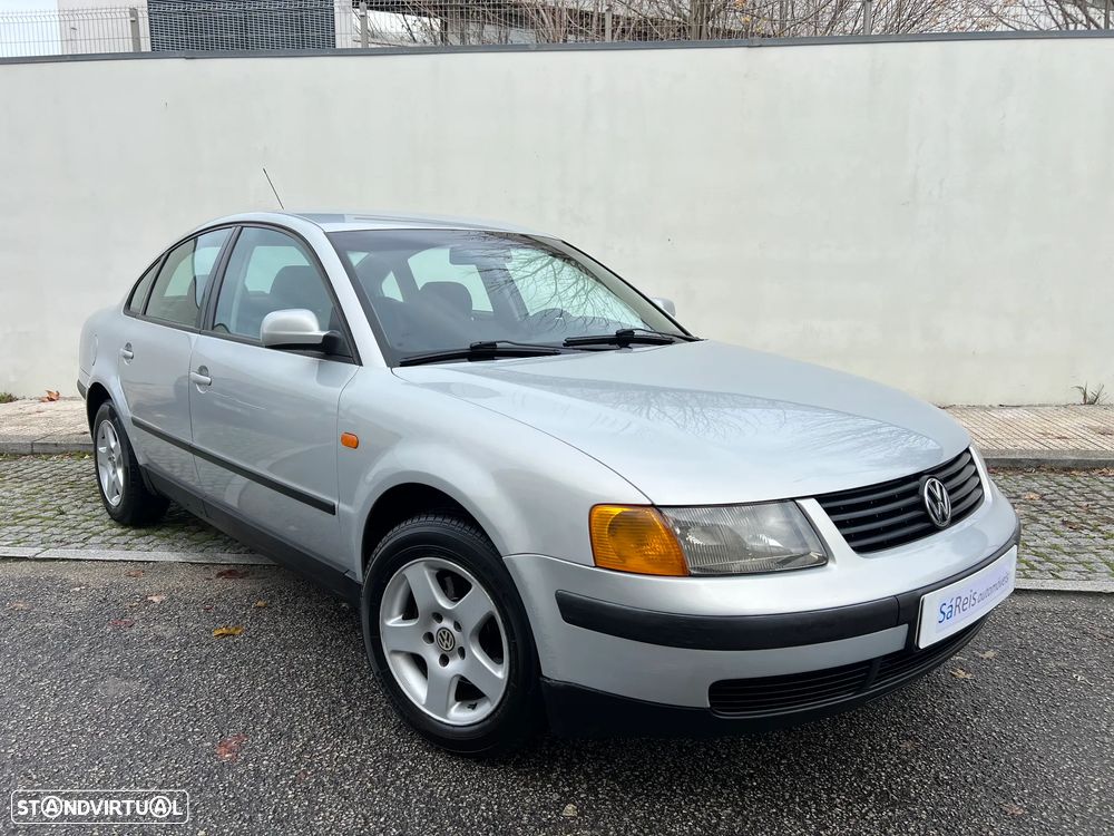 VW Passat 1.9 TDi Confortline - 3