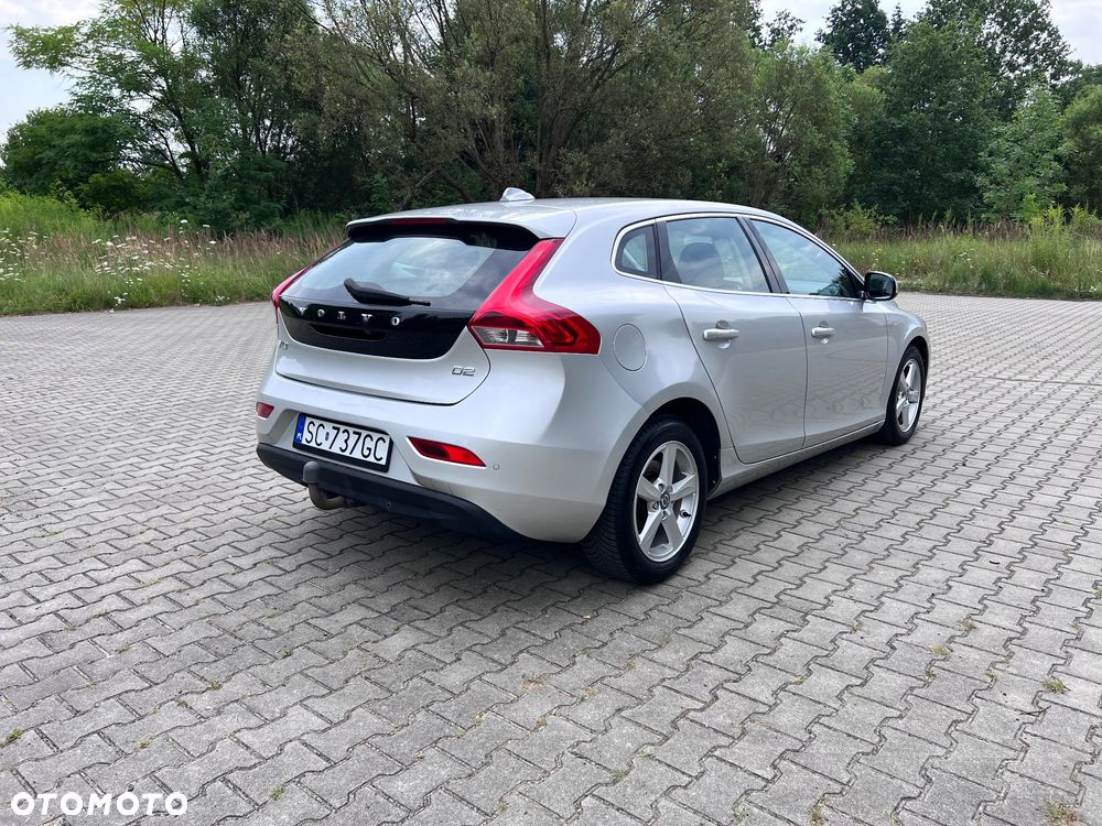 Volvo V40 D2 Momentum - 3
