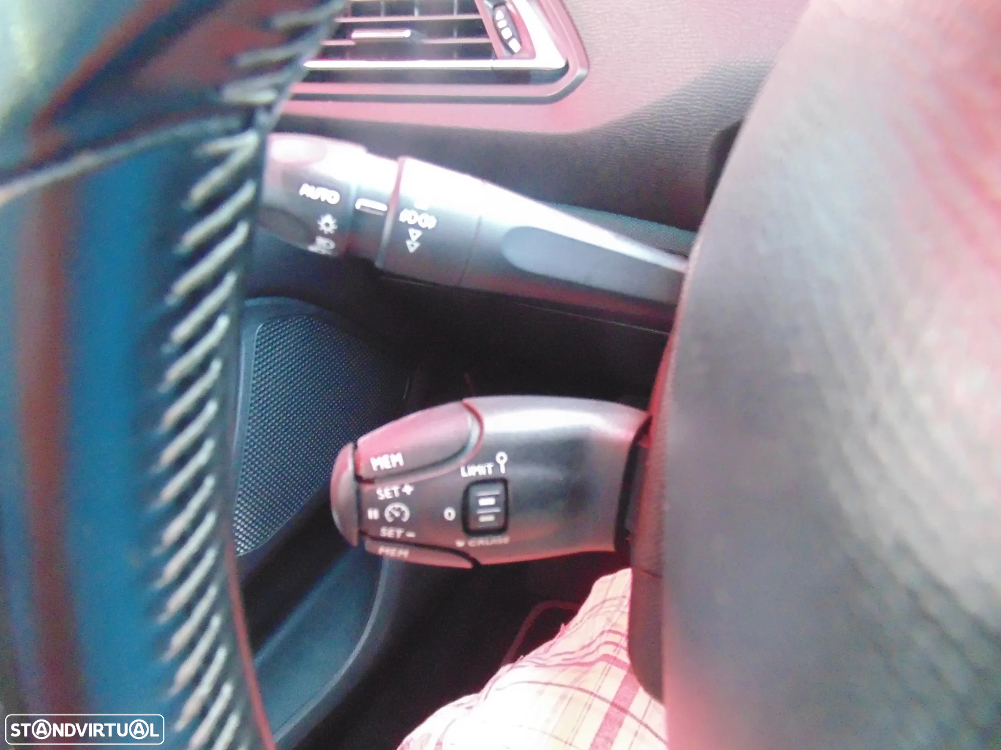 Peugeot 308 1.6 BlueHDi Allure J17 - 26