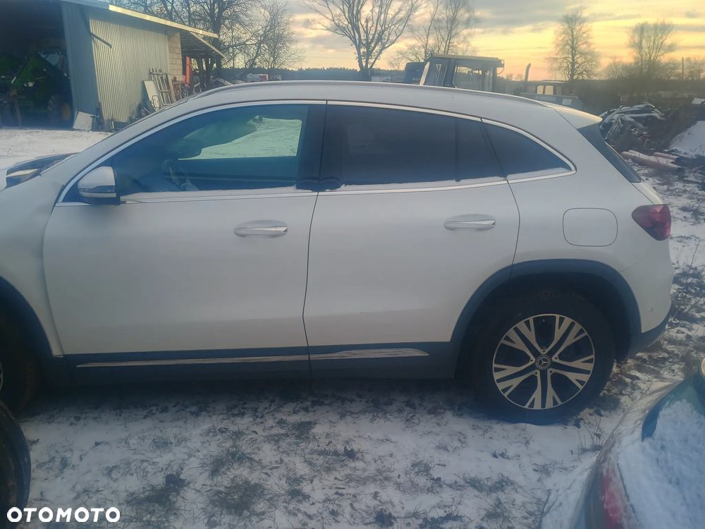 Mercedes-Benz GLA 250 4Matic 8G-DCT Style - 7