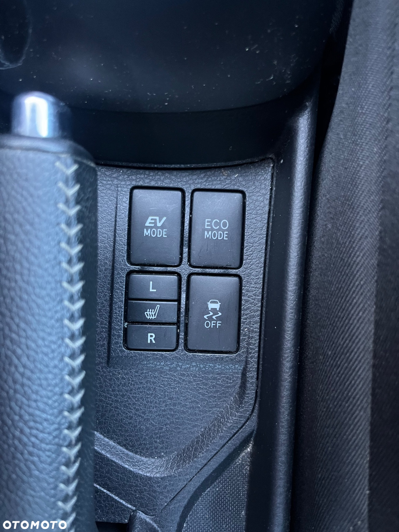 Toyota Yaris Hybrid 1.5 VVT-i Team Deutschland - 17