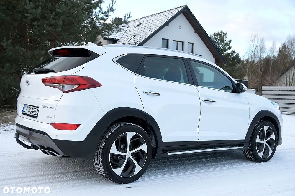 Hyundai Tucson 2.0 CRDI 4WD Automatik Premium - 12