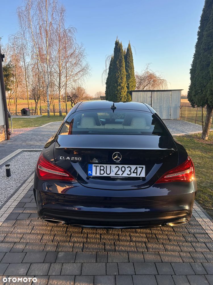 Mercedes-Benz CLA 250 7G-DCT AMG Line - 6