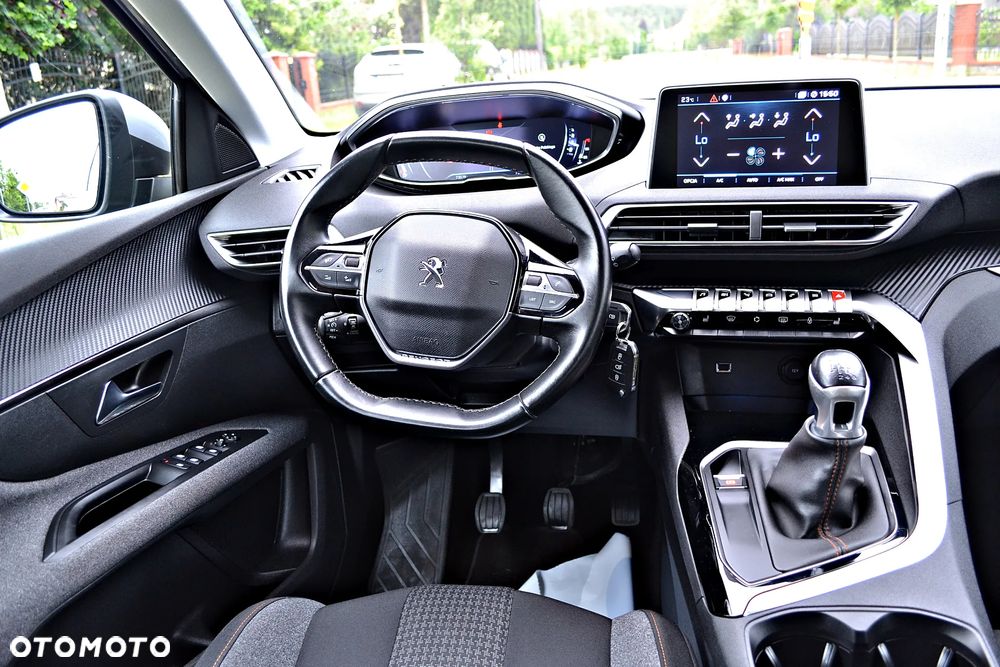 Peugeot 5008 1.2 PureTech Active S&S - 33