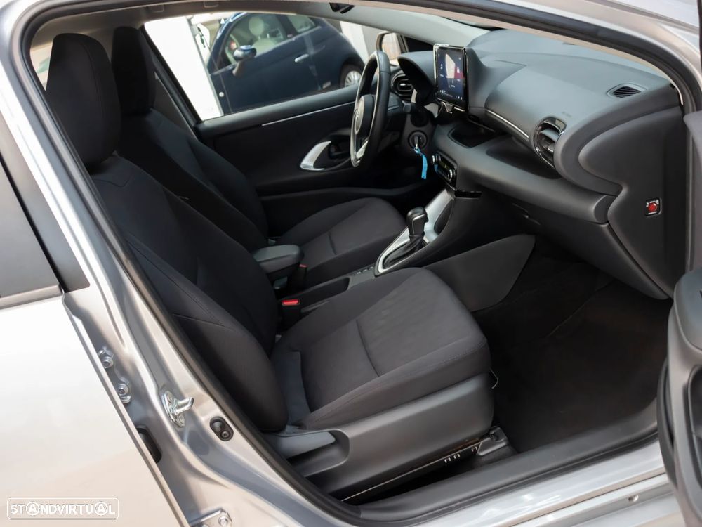 Toyota Yaris 1.5 HDF Comfort Plus - 12