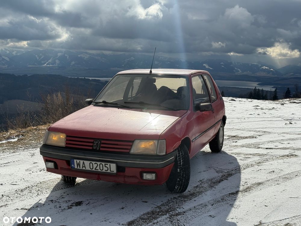 Peugeot 205 1.4 XR - 29