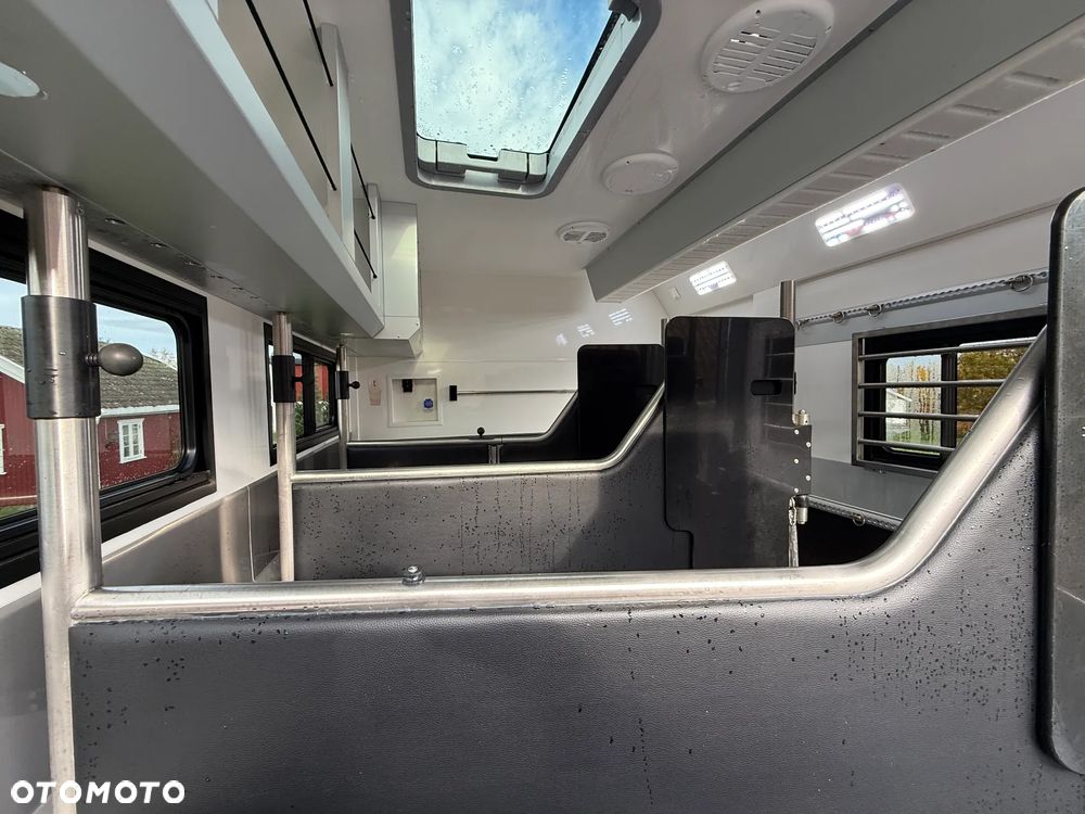 Scania Koniowóz STX S770 5-koni + Duża przyczepa, 4-konie - 30