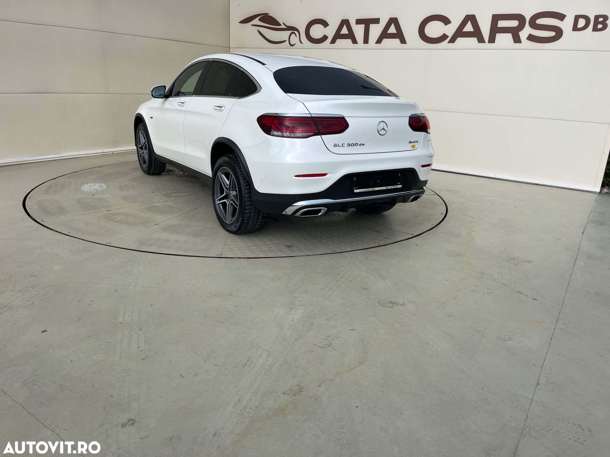 Mercedes-Benz GLC Coupe 300 de 4Matic 9G-TRONIC AMG Line - 12