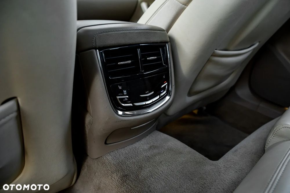 Cadillac CTS - 15
