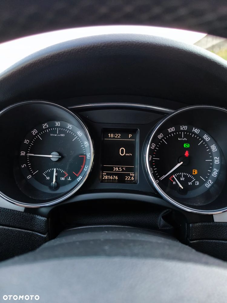 Skoda Superb 2.0 TDI Comfort DSG - 12