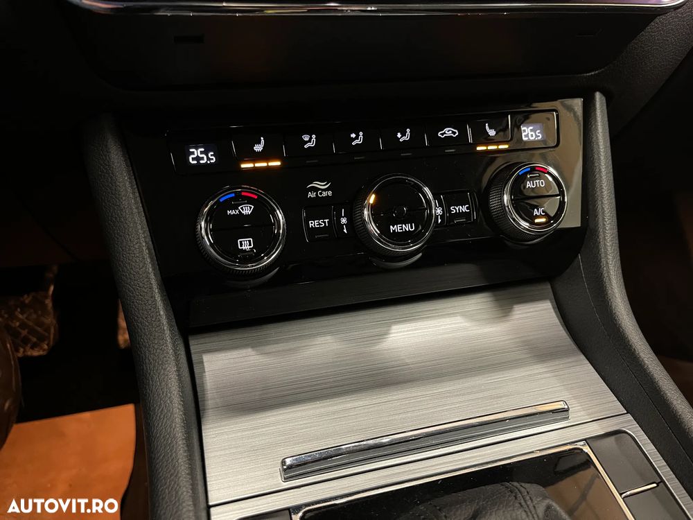 Skoda Superb 2.0 TDI DSG Ambition - 19