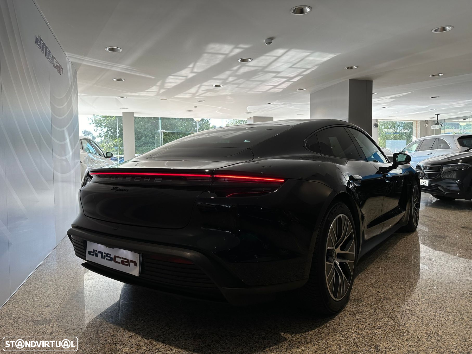 Porsche Taycan bateria Performance Plus - 36