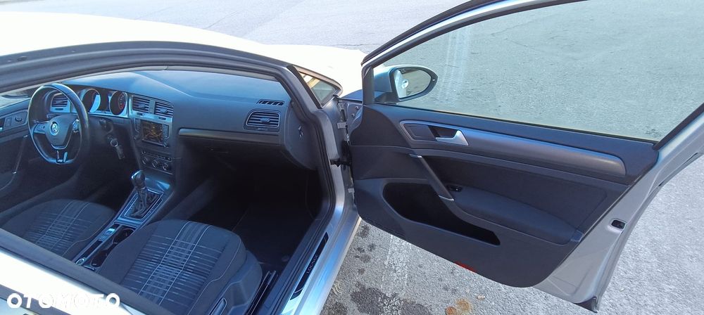 Volkswagen Golf 2.0 BlueTDI DSG Comfortline - 13