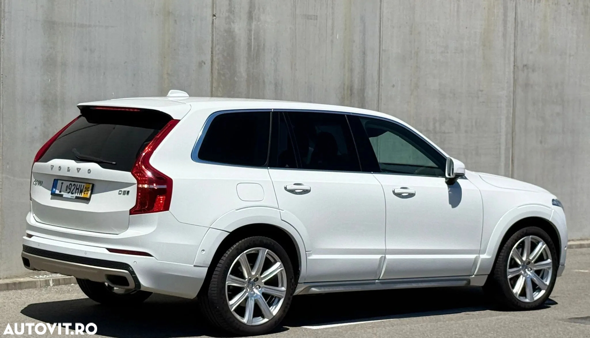 Volvo XC 90 D5 AWD Geartonic First Edition - 9