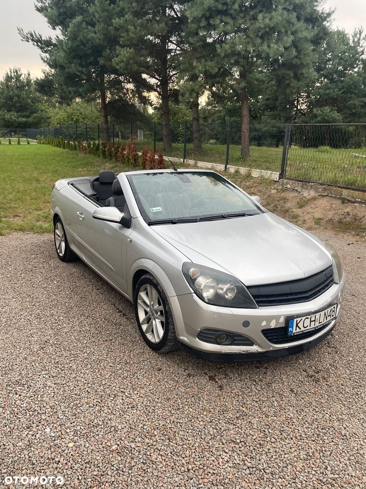Opel Astra GTC 1.9 CDTI Cosmo - 19